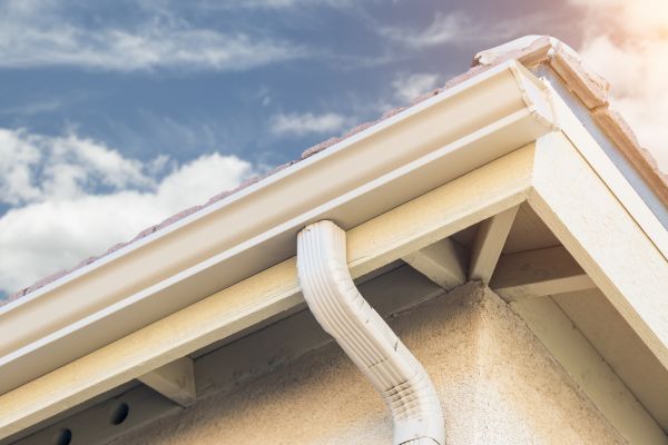 Seamless Gutter Replacement in Fond Du Lac